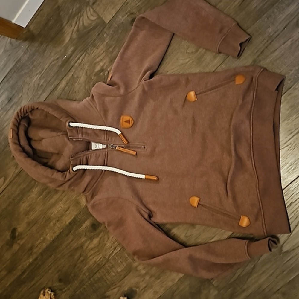 Women's hooded Wanakome Sweatshirt